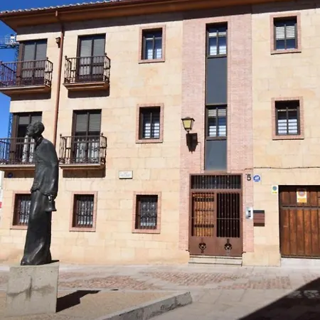 Casa Entremuseos Nyaraló
